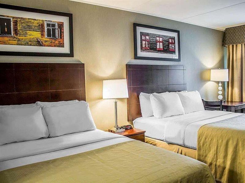 Quality Inn Cambridge Bagian luar foto