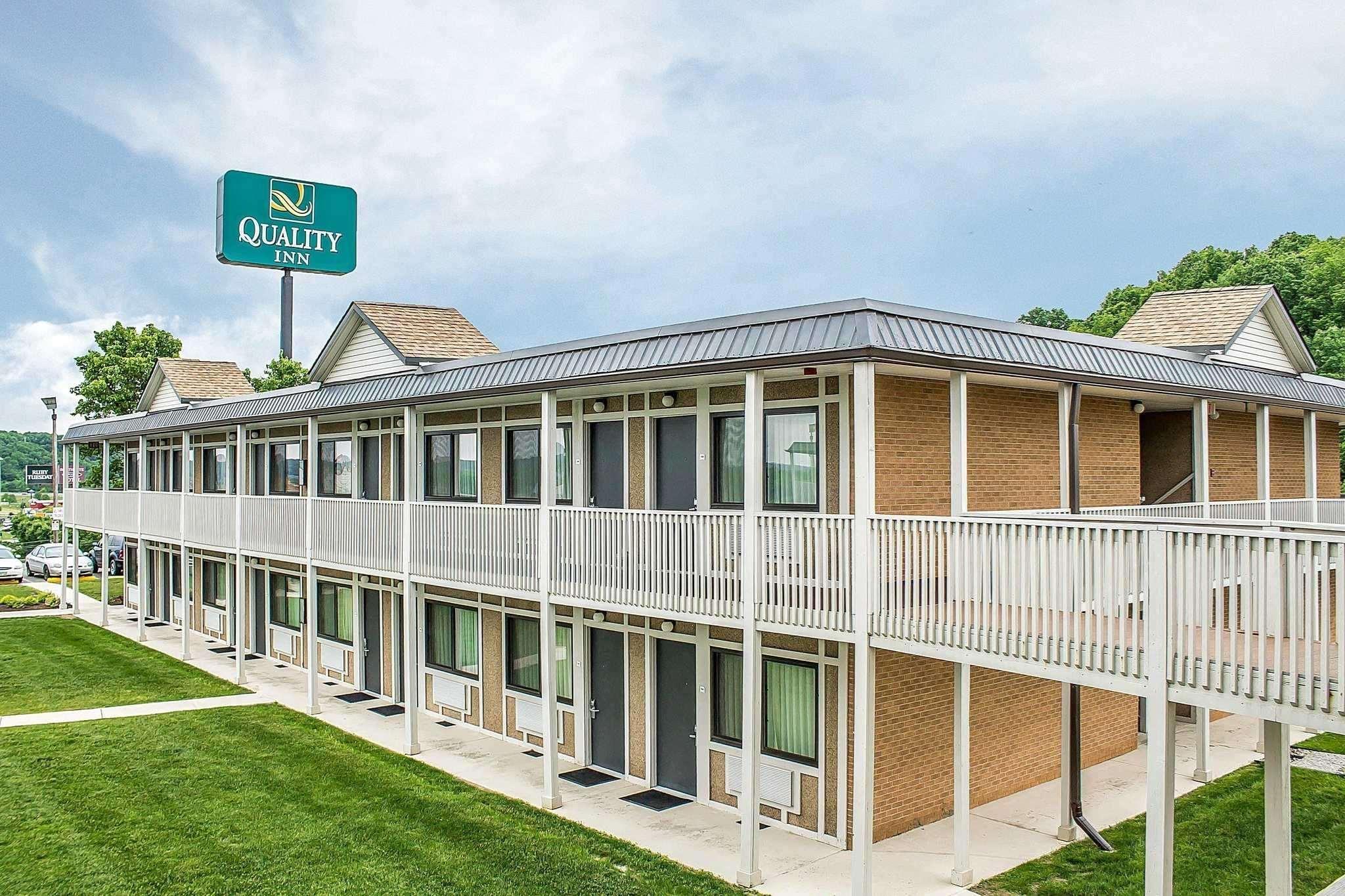Quality Inn Cambridge Bagian luar foto