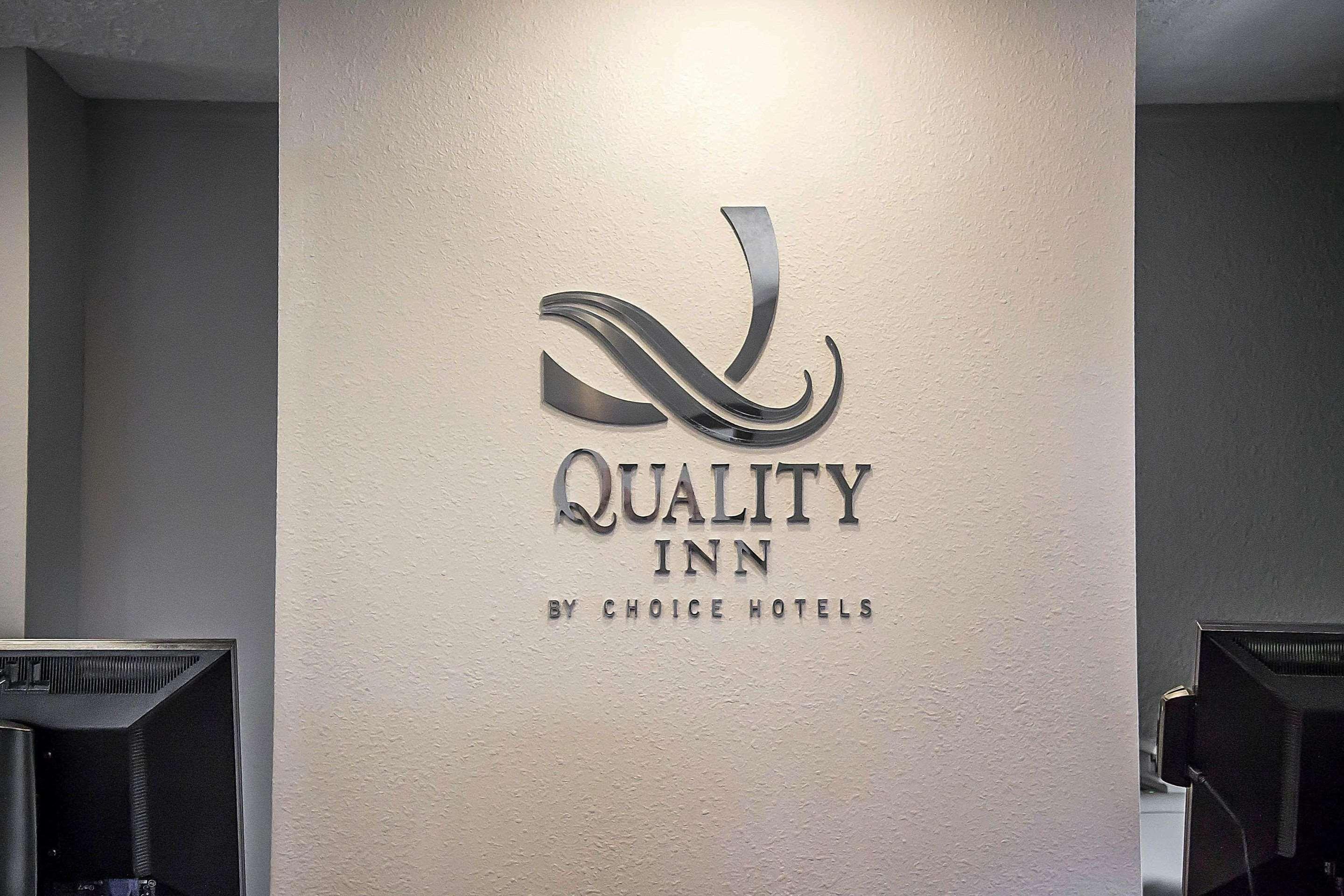 Quality Inn Cambridge Bagian luar foto