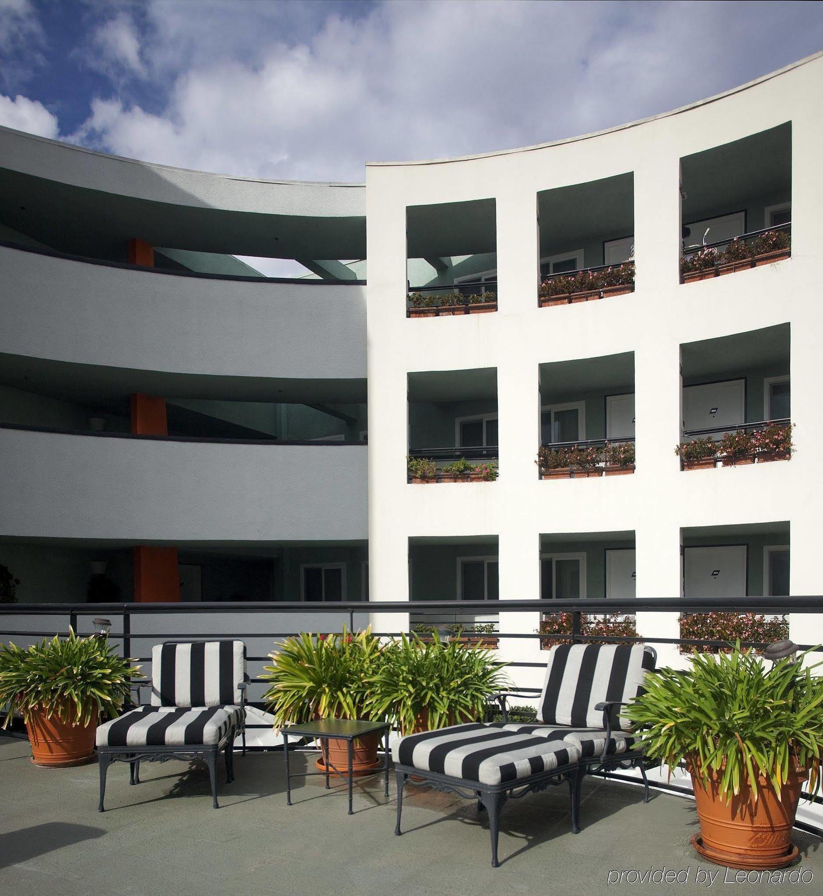 Quality Inn Cambridge Bagian luar foto